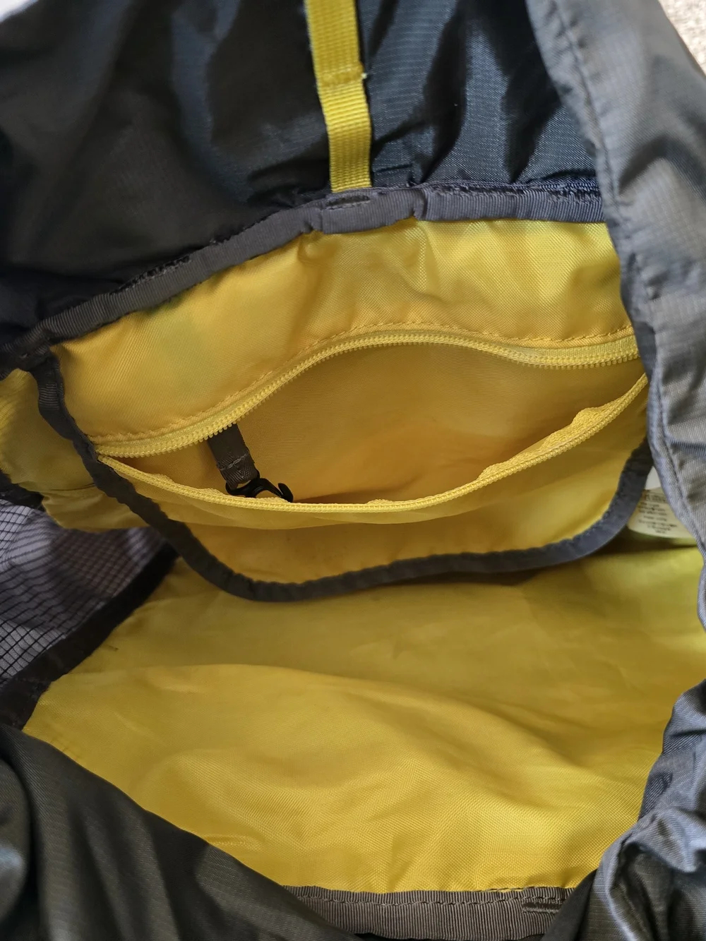 Patagonia Tpu Black Hole Bundle 20 Cinch Sack, Mini Black Hole Sling, Waist Bag - Picture 6 of 6